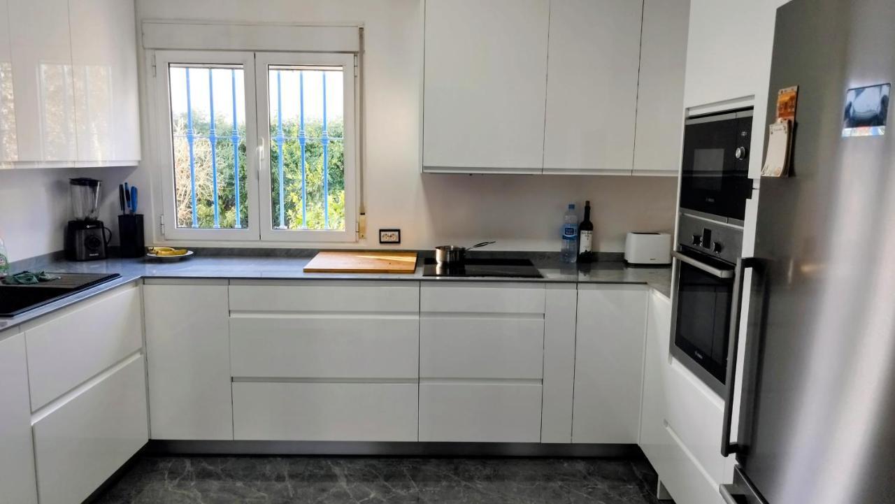 Villa With Private Pool, Bbq, Fitness Center & Sauna San Vicente Raspeig Buitenkant foto